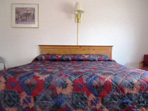 Yellowstone Country Inn image 10
