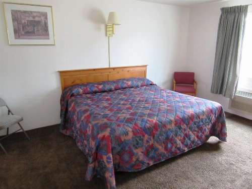 Yellowstone Country Inn image 12