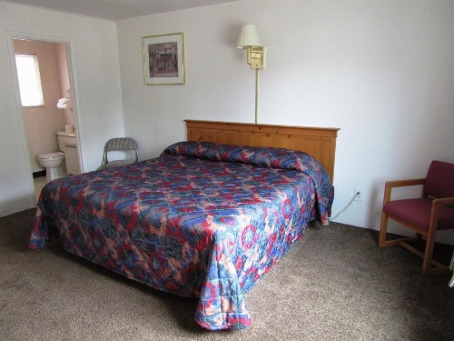 Yellowstone Country Inn image 16