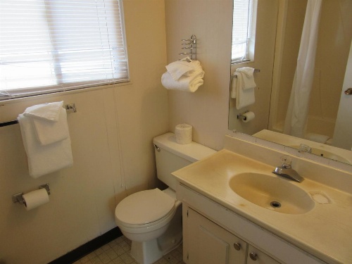 Yellowstone Country Inn image 2