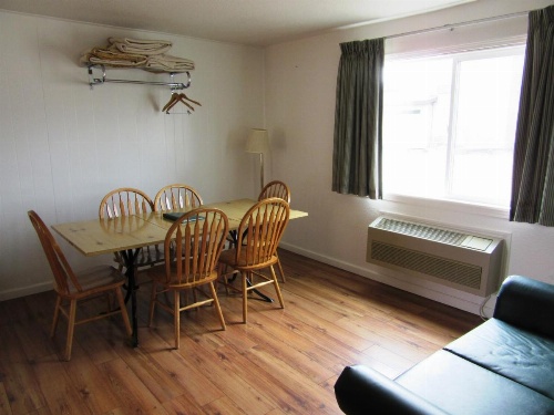 Yellowstone Country Inn image 20