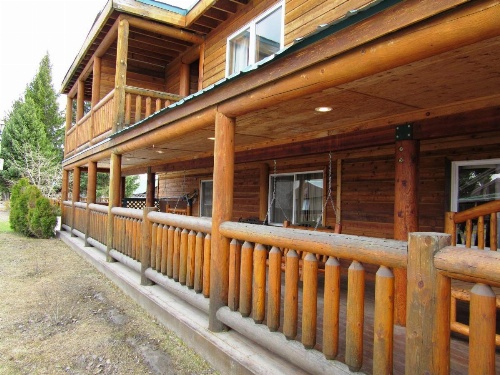 Yellowstone Country Inn image 21