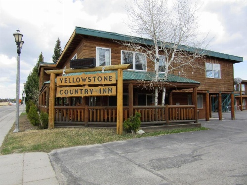 Yellowstone Country Inn image 23