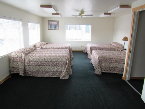 Yellowstone Country Inn image 30