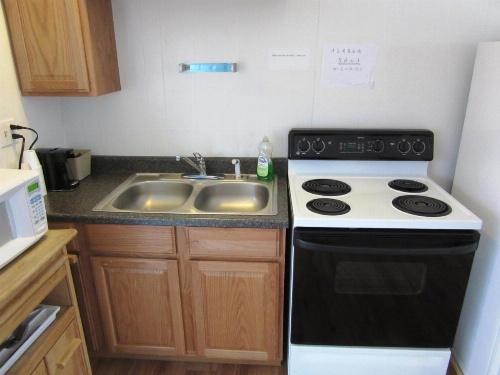 Yellowstone Country Inn image 38