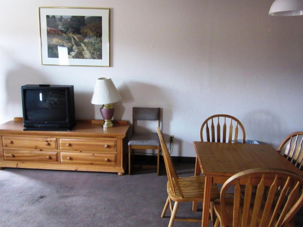 Yellowstone Country Inn Image 42