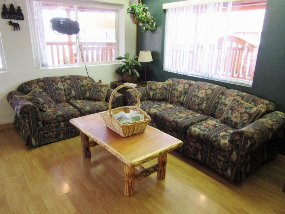Yellowstone Country Inn Image 43