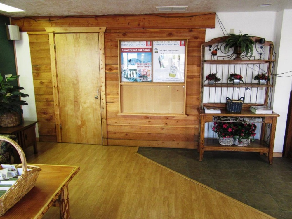 Yellowstone Country Inn Image 44