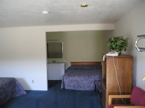 Yellowstone Country Inn image 46
