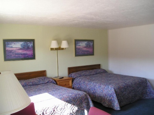 Yellowstone Country Inn image 7